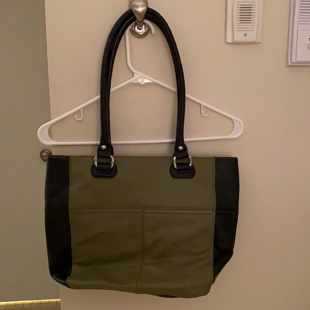 Tignanello leather green and black shoulder bag